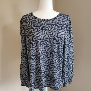 Chico's Navy and White Swirl Blouse